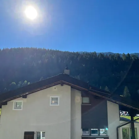 - 100m Von Der Talstation Aletsch Bahnen Und Bahnhof Fiesch, Ausgangslage * Fiesch