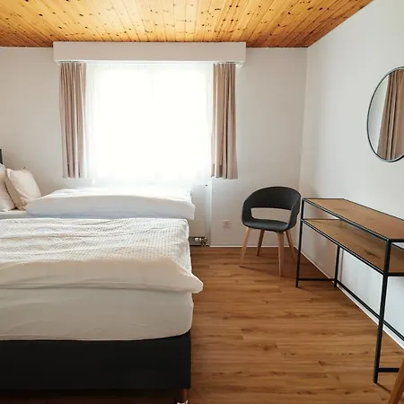 - 100m Von Der Talstation Aletsch Bahnen Und Bahnhof Fiesch, Ausgangslage Fiesch